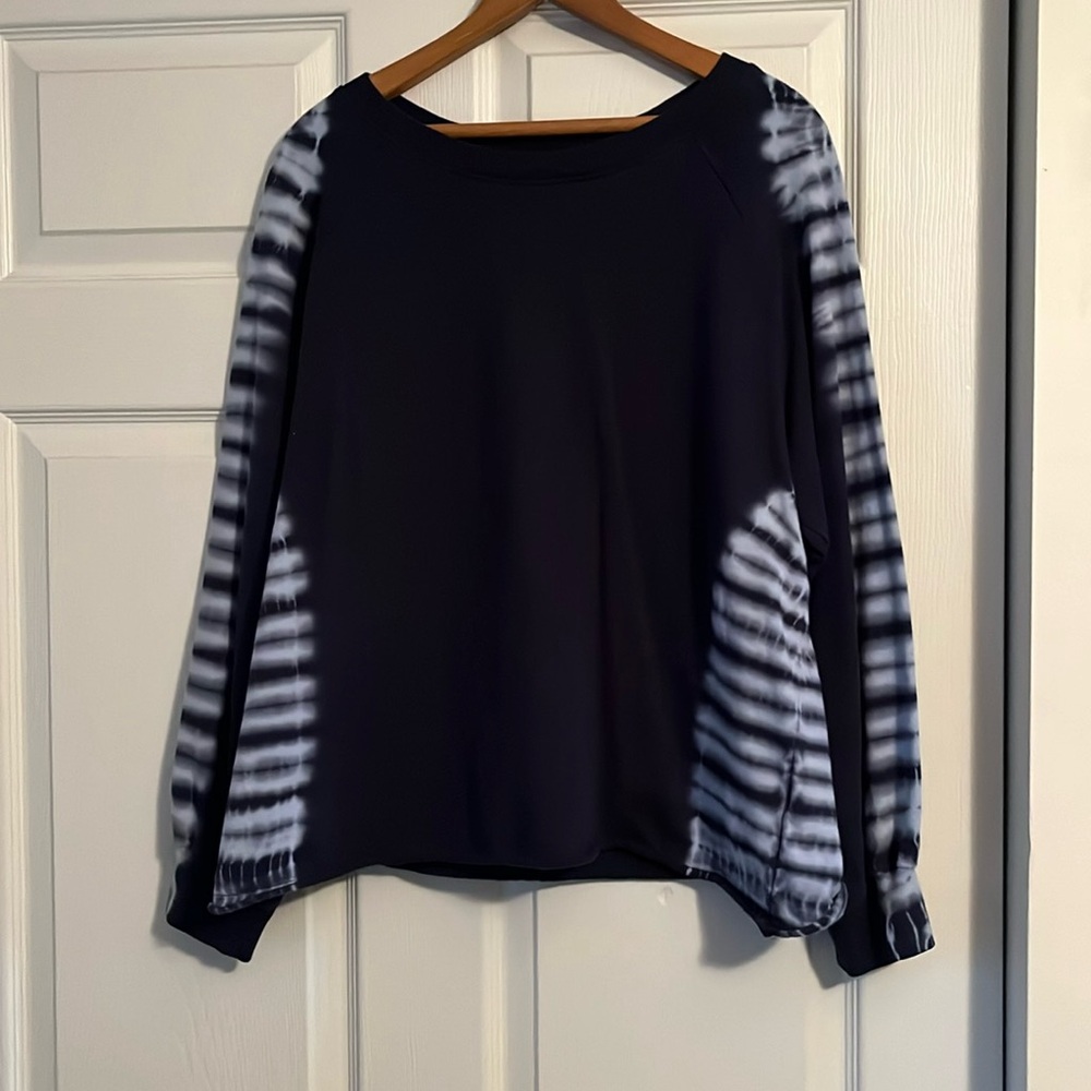 Time and Tru size large sweatshirt